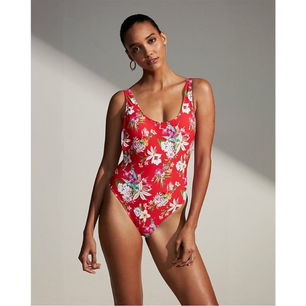 Bathing suit